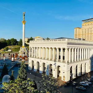 Amazing View Of Independence Square Апартаменты
